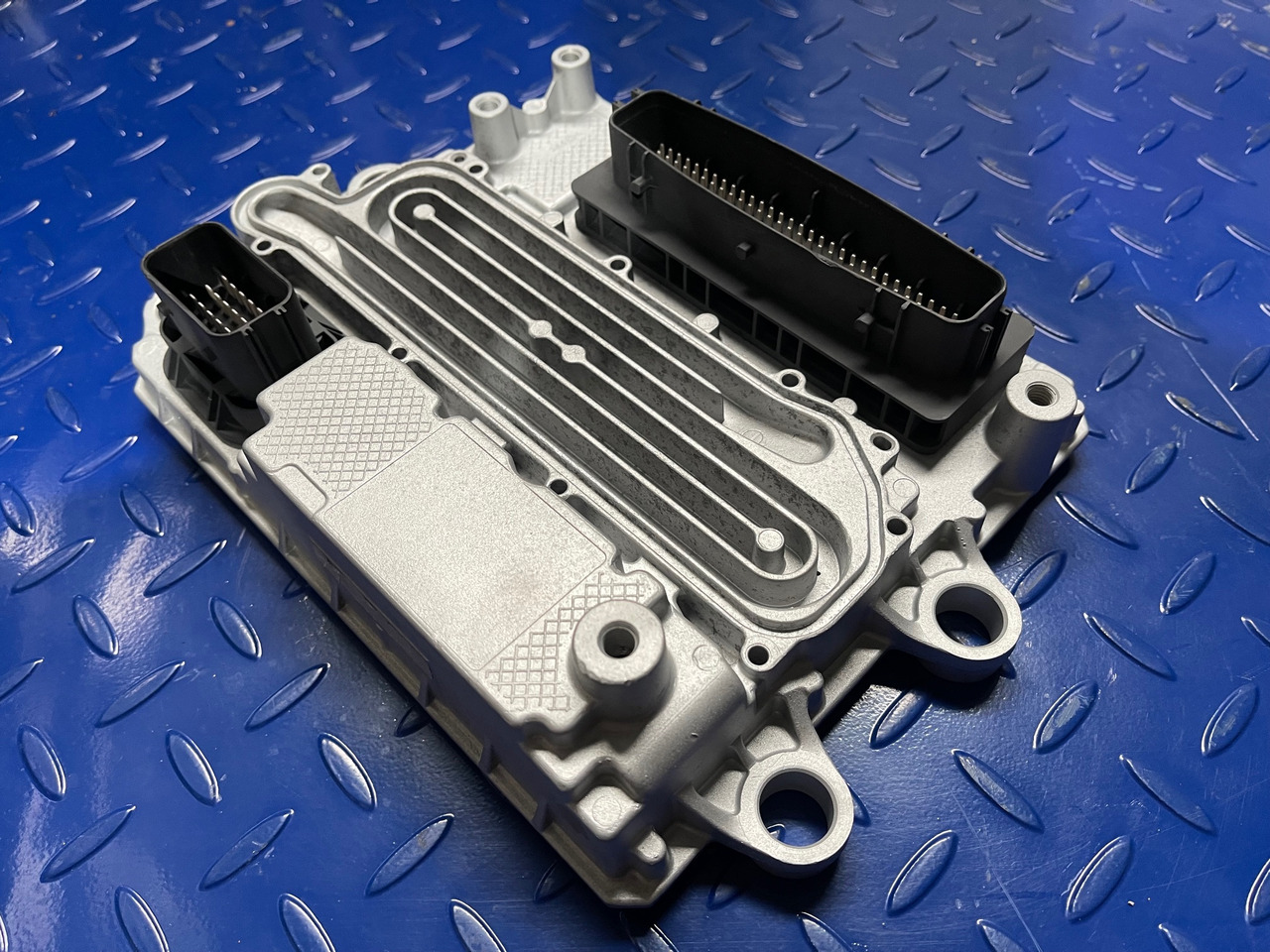 MCM2 MCM2.1 Mercedes Actros MP4 Atego Antos A0024461235 Reconditioned - ECU for Truck: picture 2 MCM2 MCM2.1 Mercedes Actros MP4 Atego Antos A0024461235 Reconditioned - ECU for Truck: picture 2