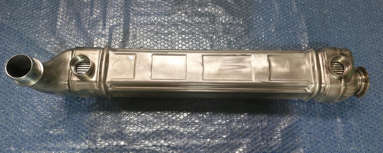 Mercedes Actros Arocs OM473 EGR Cooler A4731400575 - EGR cooler for Truck: picture 2 Mercedes Actros Arocs OM473 EGR Cooler A4731400575 - EGR cooler for Truck: picture 2