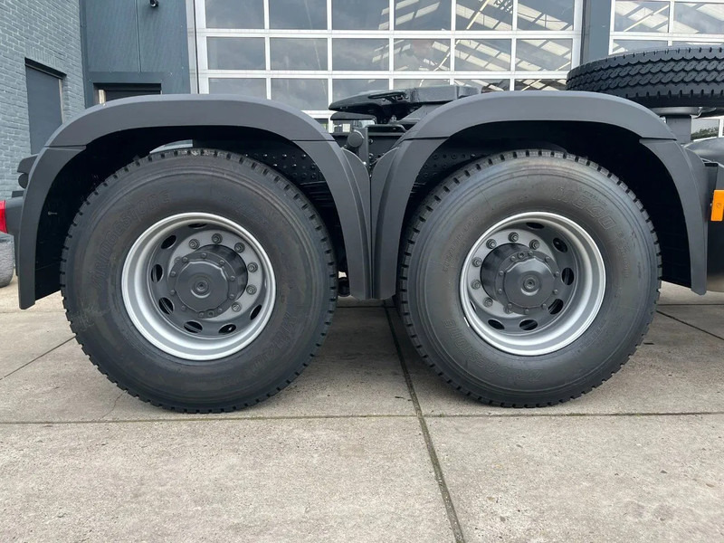 New Tractor unit Mercedes-Benz Actros 3348 S 6x4 Tractor Head: picture 14