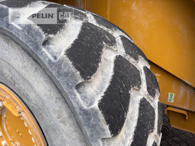 Wheel loader Cat 980M: picture 8