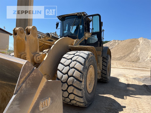 Cat 982M - Wheel loader: picture 2 Cat 982M - Wheel loader: picture 2