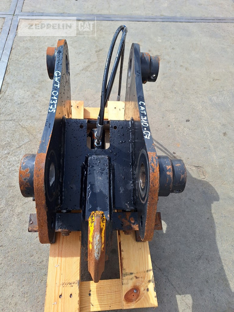 Cat CW10H - Quick coupler for Construction machinery: picture 2 Cat CW10H - Quick coupler for Construction machinery: picture 2