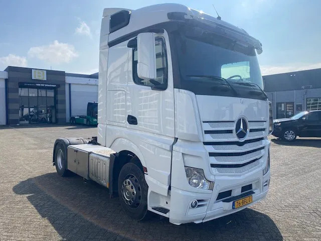 Mercedes-Benz Actros 1845 grote cabine, euro 6 , spoilers fenders... - Tractor unit: picture 2 Mercedes-Benz Actros 1845 grote cabine, euro 6 , spoilers fenders... - Tractor unit: picture 2