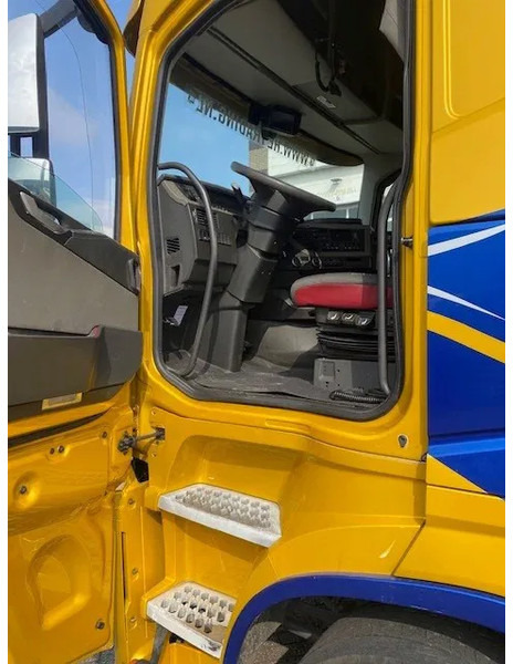 Volvo FH 13.460 mega trekker , XL cabine, parc cool , voll lucht., beauty..... - Tractor unit: picture 5 Volvo FH 13.460 mega trekker , XL cabine, parc cool , voll lucht., beauty..... - Tractor unit: picture 5