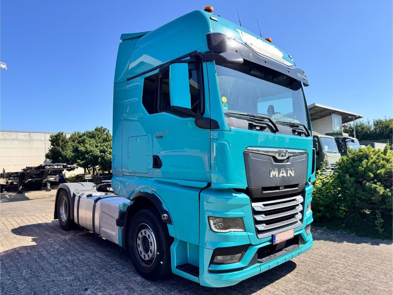 MAN 18.510 TGX 4x2 BL GX 2x Tanks TOP Ausstattung - Tractor unit: picture 1 MAN 18.510 TGX 4x2 BL GX 2x Tanks TOP Ausstattung - Tractor unit: picture 1
