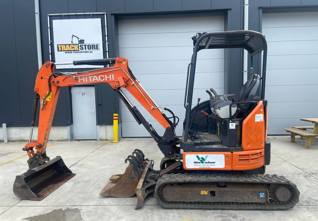 Hitachi ZX 26 U-6 for sale, Mini excavator, 19500 EUR - 8833030