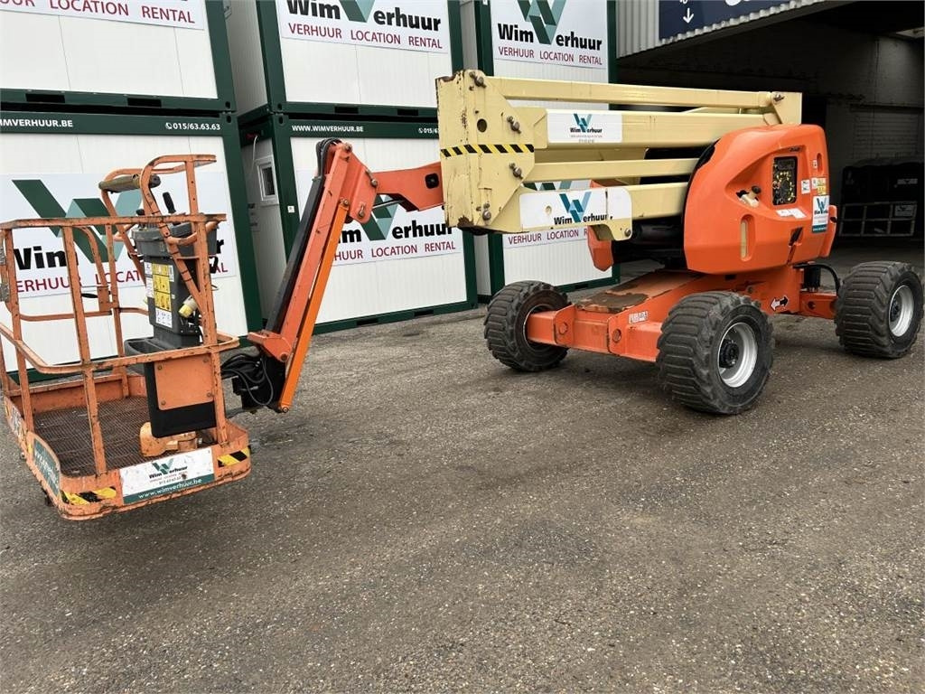 JLG 450AJ (3216) - Articulated boom: picture 3 JLG 450AJ (3216) - Articulated boom: picture 3