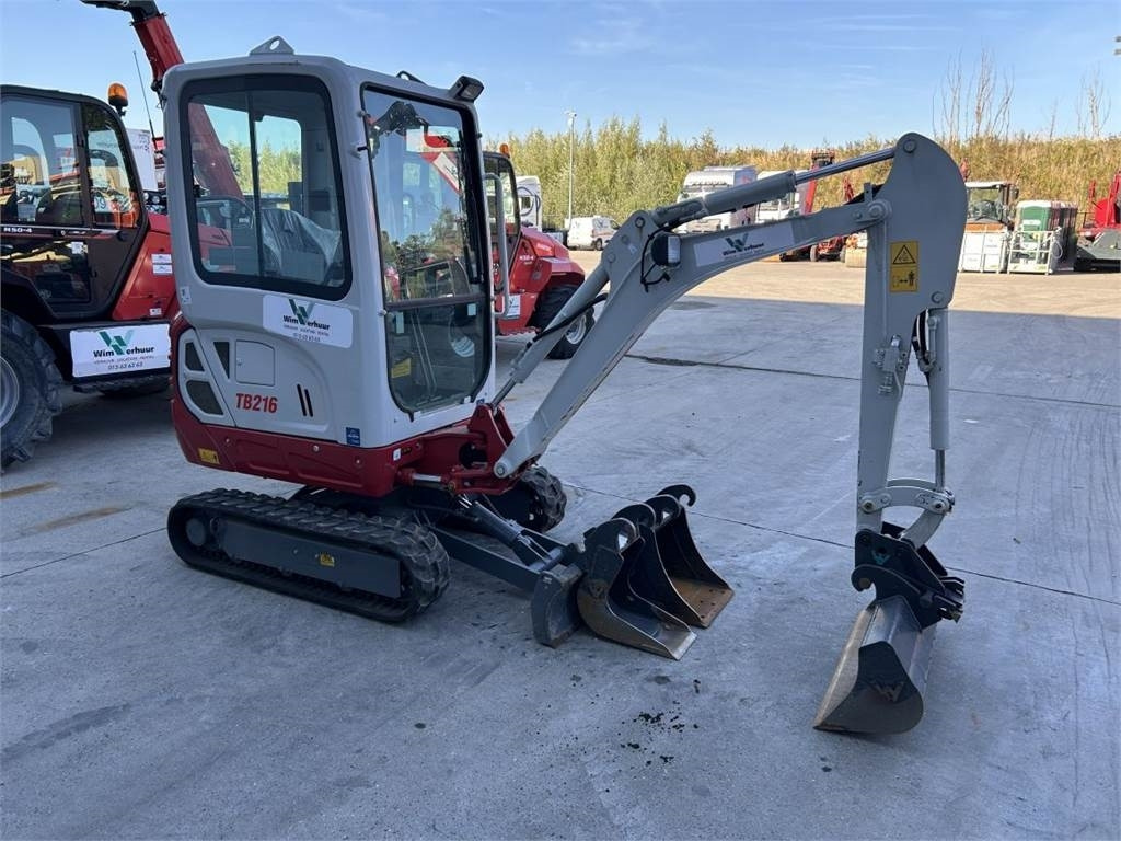 Takeuchi TB216 (11387) - Mini excavator: picture 2 Takeuchi TB216 (11387) - Mini excavator: picture 2
