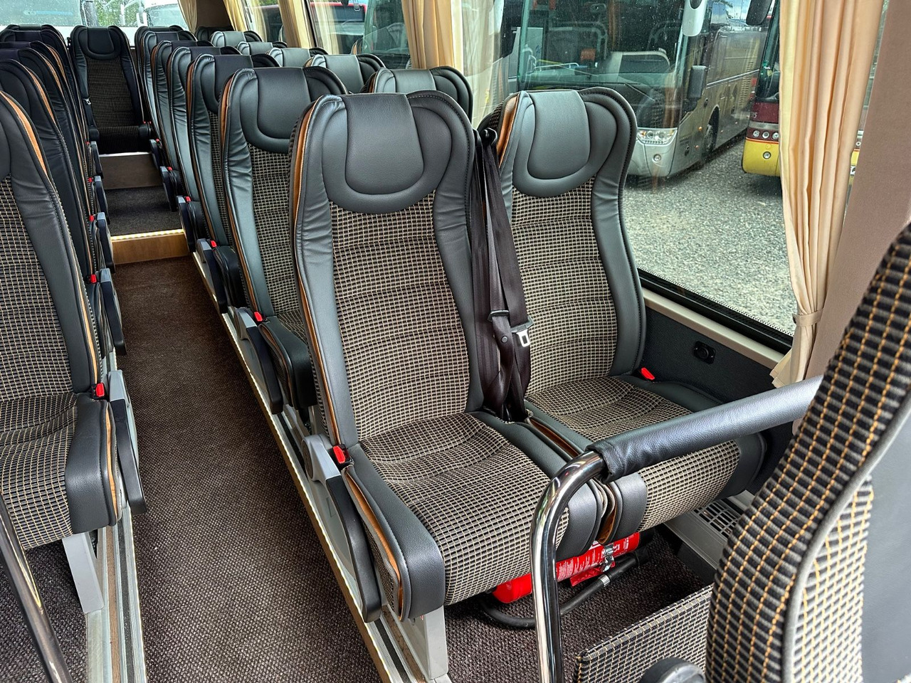 Iveco First Rosero-P (82 tkm*29 Sitze) Rapido O818 - Minibus, Passenger van: picture 5 Iveco First Rosero-P (82 tkm*29 Sitze) Rapido O818 - Minibus, Passenger van: picture 5