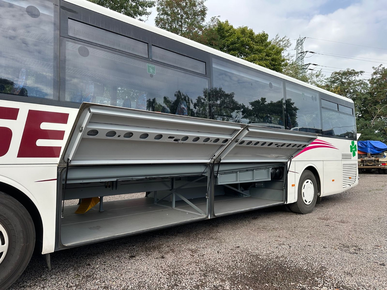 Mercedes-Benz O560 Intouro (EEV*Schalt) - Suburban bus: picture 5 Mercedes-Benz O560 Intouro (EEV*Schalt) - Suburban bus: picture 5